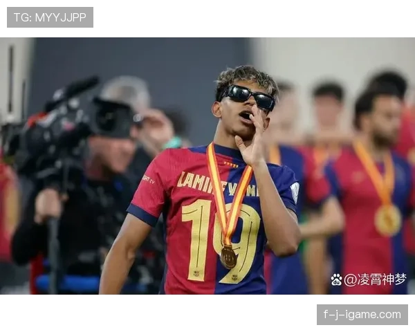 新星闪耀绿茵场：2023年足坛最受瞩目的年轻才俊强势回暖