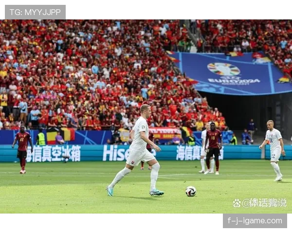 揭秘欧洲杯:绿茵场上的故事与传奇呈现引人关注 揭秘欧洲杯:绿茵场上的故事与传奇呈现引人关注