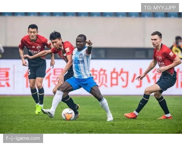 斯科尔斯回撤接应如何通过出球效率主导中场并压制关键战对手